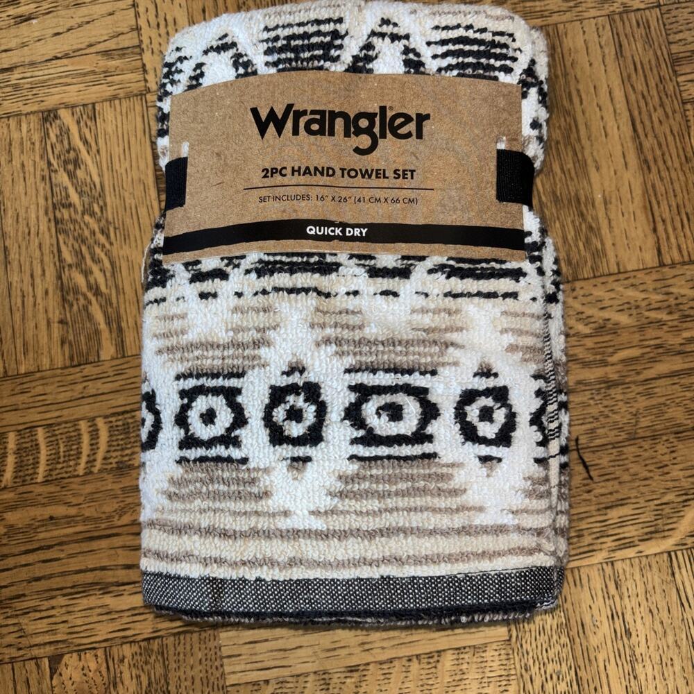 Wrangler Jericho Black Aztec Western Set Of 2 Bath & 2 Hand Towels New - Picture 3 of 4